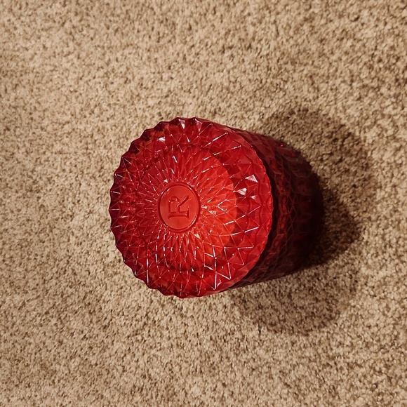 red leaf home|holiday joy candle|12 oz. - Picture 2 of 4